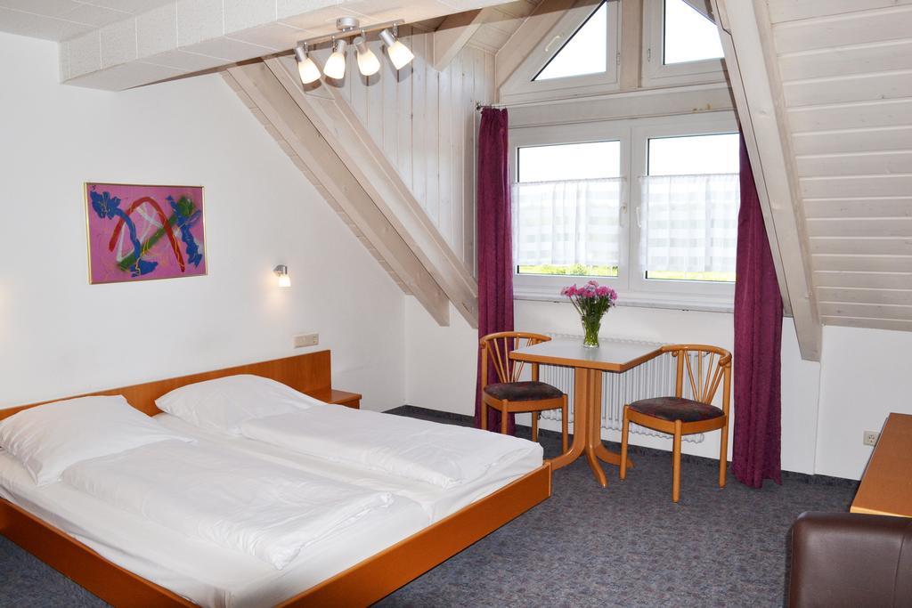 Hotel Relax Singen Kültér fotó
